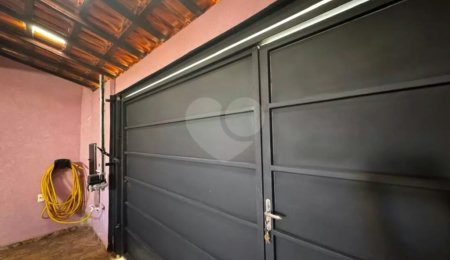 Casa à venda com 3 quartos, sendo 1 suíte,  em Vila Maria Isabel, Itapetininga, SP