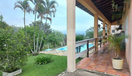 Casa à venda com 4 quartos, sendo 2 suítes,  no condomínio Residencial Ypeville, Mairiporã - SP