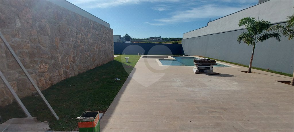Casa à venda com 3 suítes no condomínio Fazenda Jequitibá, Sorocaba - SP