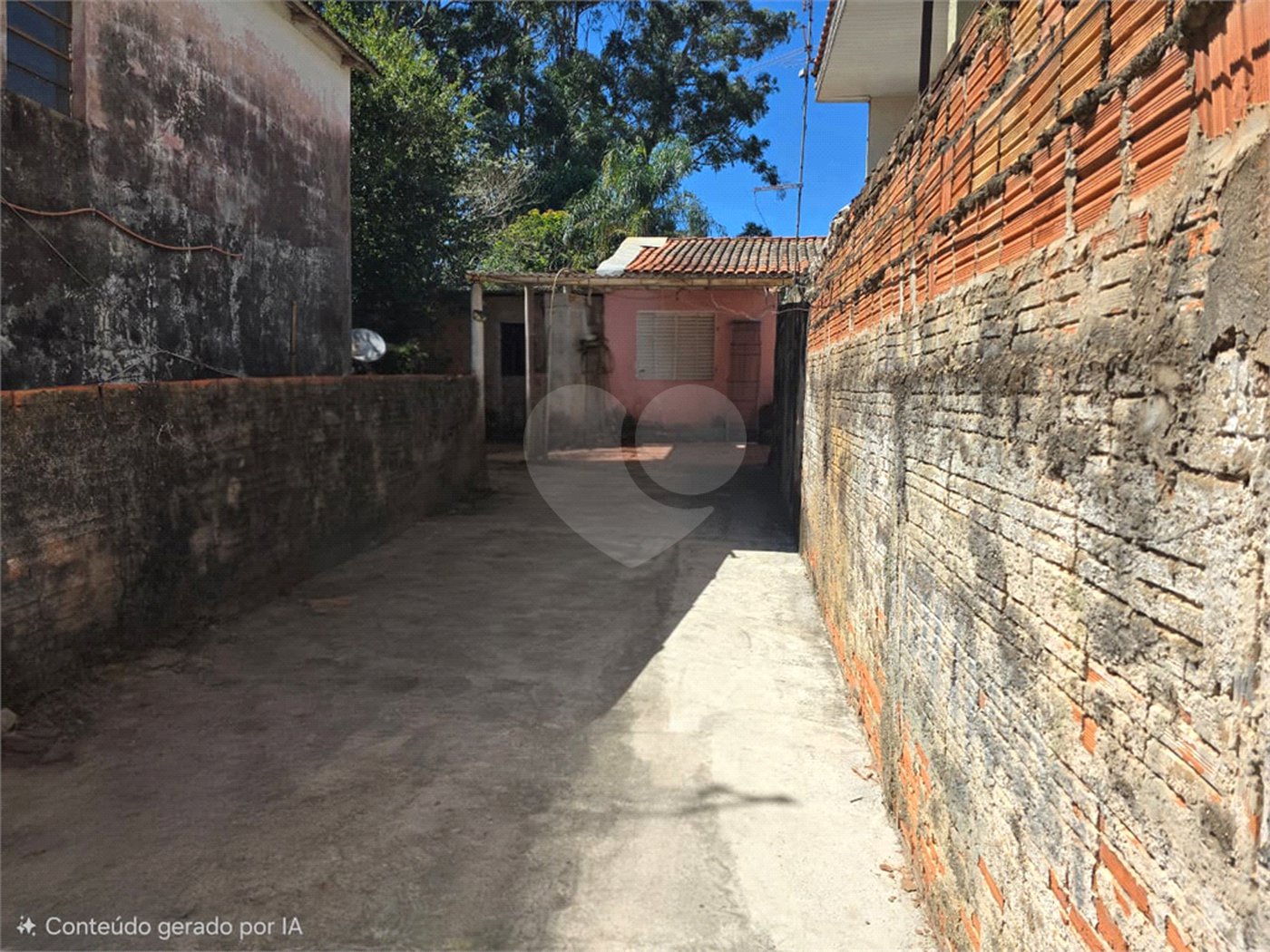 Casa à venda com 5 quartos, sendo 1 suíte,  em Vila Santana, Itapetininga, SP