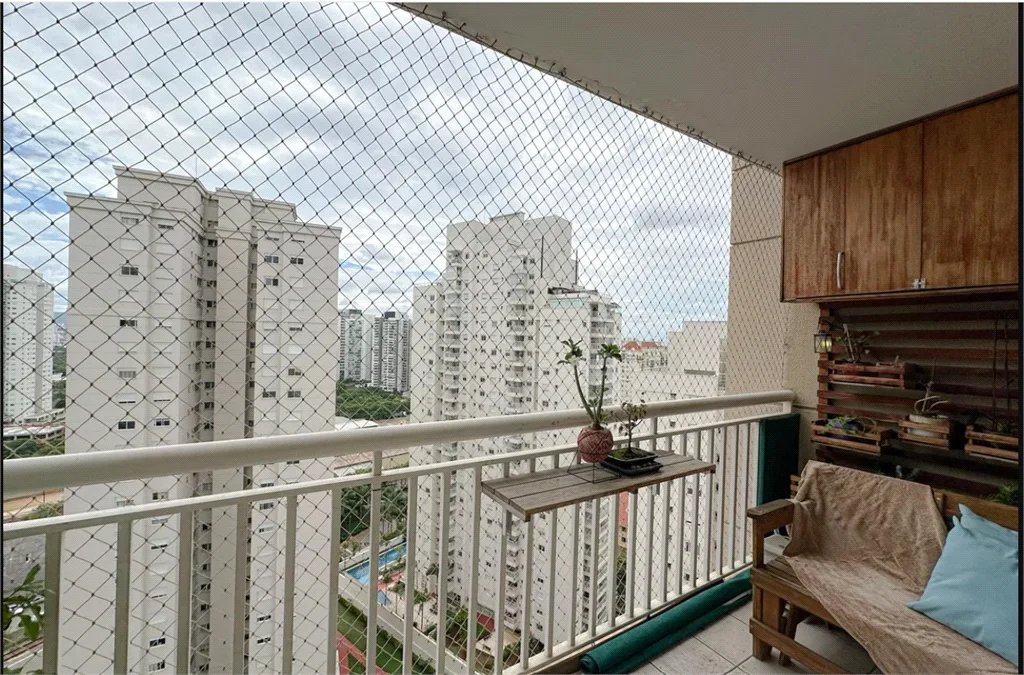 Apartamento à venda com 2 quartos, sendo 1 suíte, em Água Branca, São Paulo, SP