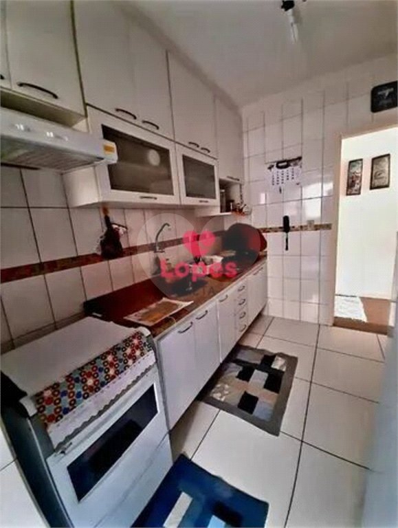 Apartamento à venda com 3 quartos, sendo 1 suíte,  em Jardim dos Estados, Taubaté, SP