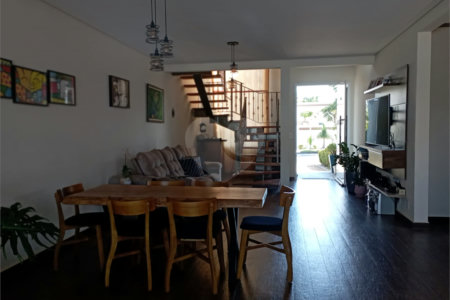 Casa à venda com 3 suítes no condomínio Campos do Conde Ii, Paulínia - SP