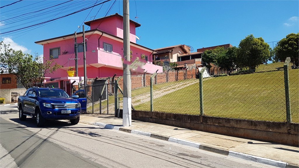 Chácara à venda com 3 quartos, sendo 2 suítes, em Capela, Vinhedo, SP