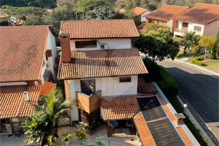Casa à venda com 4 quartos, sendo 2 suítes, no condomínio Residencial Ypê Branco II, São Paulo - SP