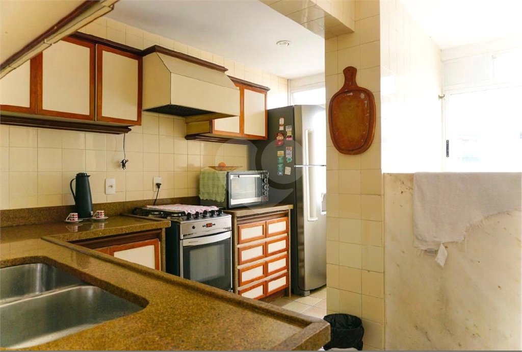 Apartamento à venda com 4 quartos, sendo 2 suítes,  em Barra da Tijuca, Rio de Janeiro, RJ