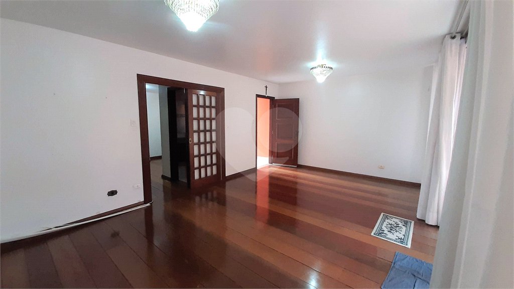 Casa à venda com 3 quartos, sendo 1 suíte, em Chácara Santo Antônio (zona Sul), São Paulo, SP