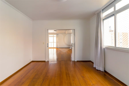 Apartamento à venda com 4 quartos, sendo 1 suíte, em Jardim Paulista, São Paulo, SP