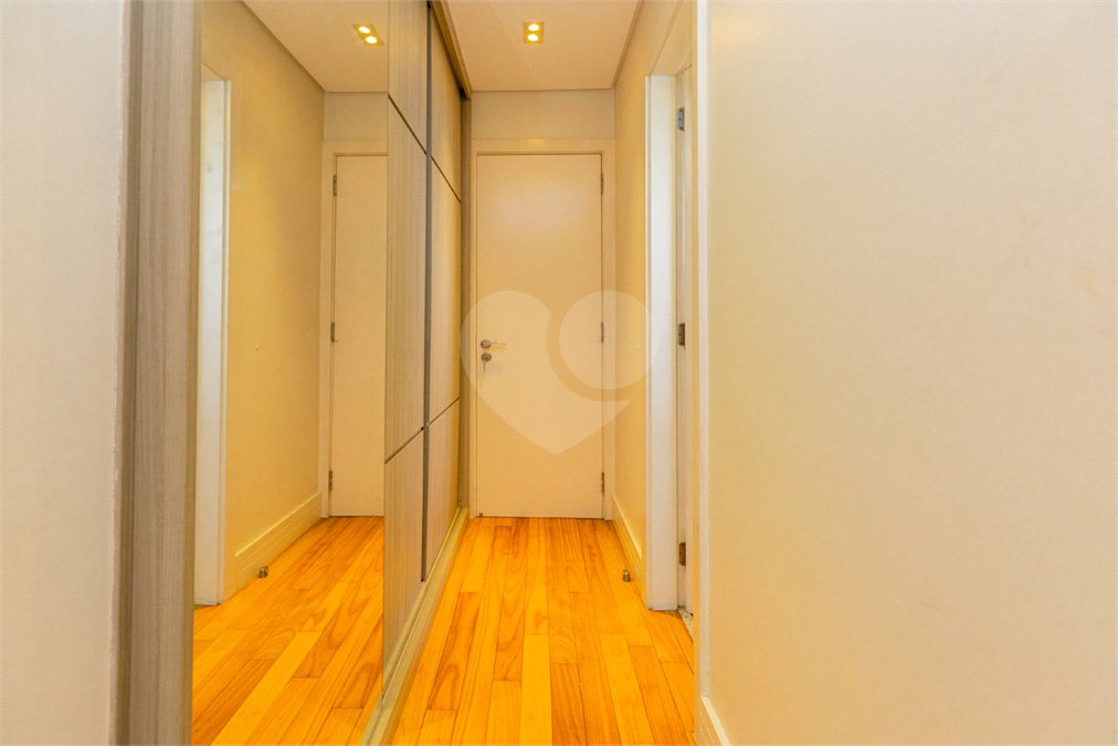 Apartamento à venda com 4 quartos, sendo 3 suítes, em Campo Belo, São Paulo, SP
