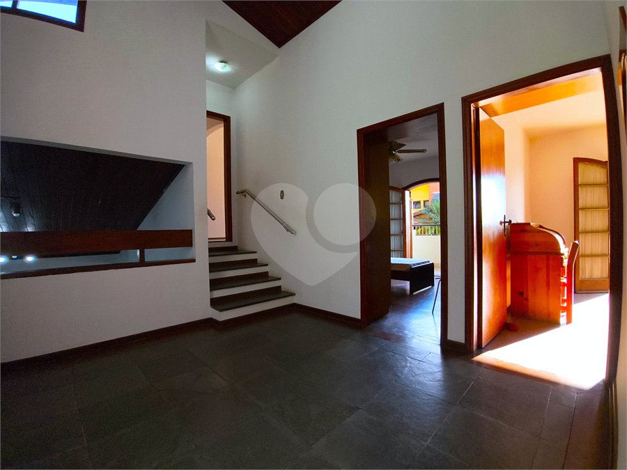 Casa à venda com 4 quartos, sendo 3 suítes,  no condomínio Village D'avignon, Sorocaba - SP