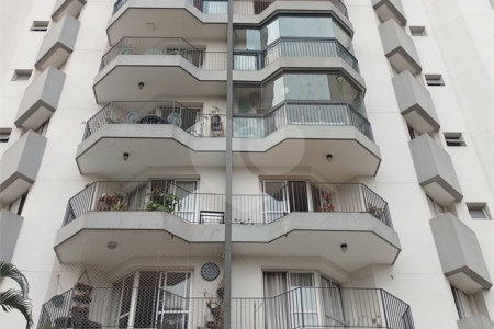 Apartamento à venda com 3 quartos, sendo 1 suíte, em Vila Mariana, São Paulo, SP