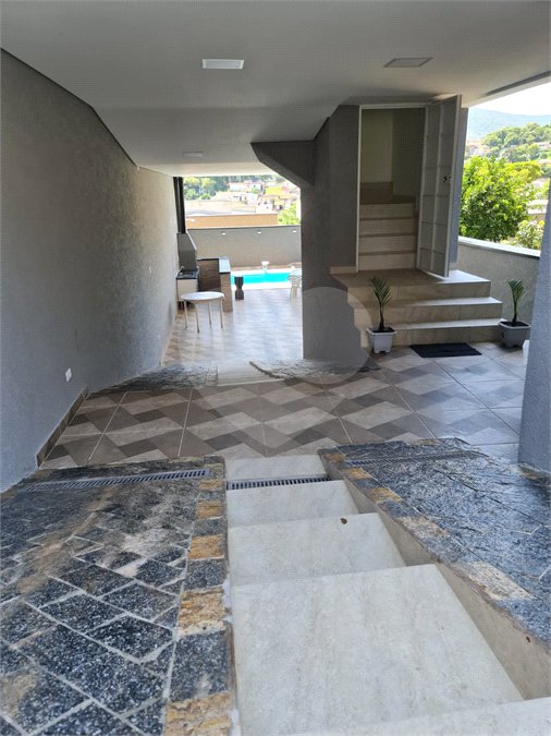 Casa para alugar com 4 suítes em Jardim Maristela, Atibaia, SP