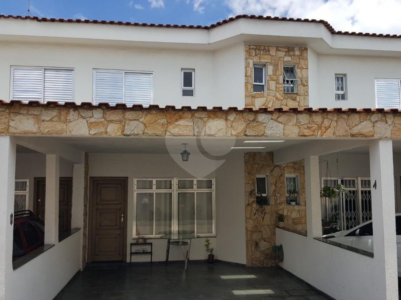 Casa à venda com 3 suítes no condomínio Village, São Paulo - SP