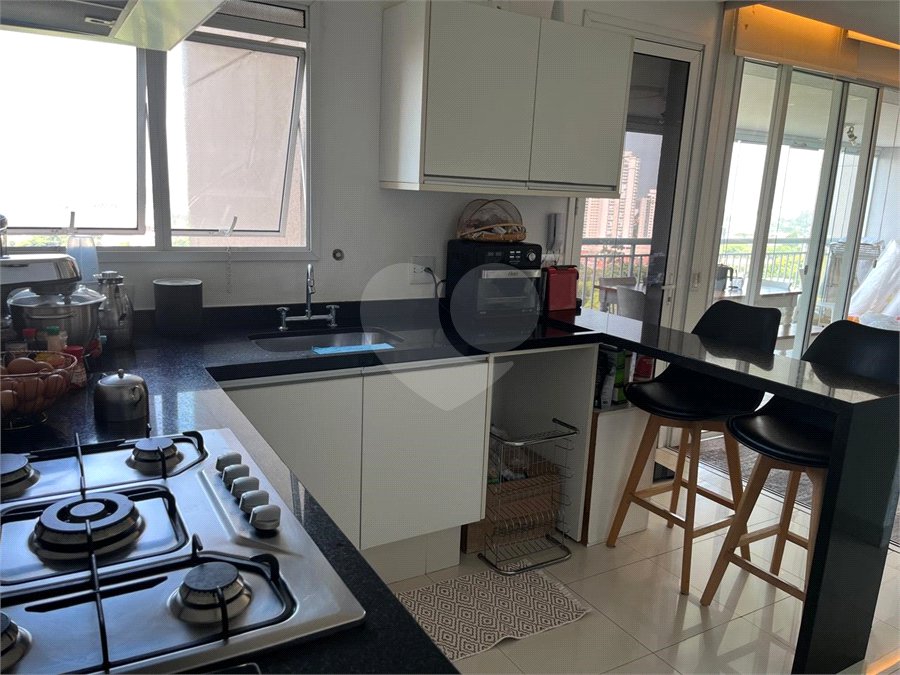 Apartamento à venda com 3 suítes em Jardim Monte Kemel, São Paulo, SP