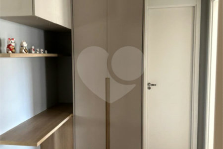 Apartamento à venda com 3 quartos, sendo 1 suíte,  em Jardim Vazani, São Paulo, SP