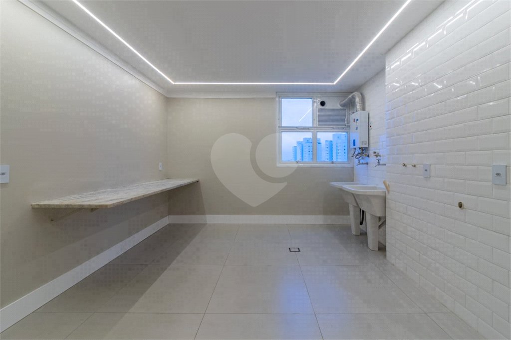 Apartamento à venda com 4 suítes em Vila Sofia, São Paulo, SP