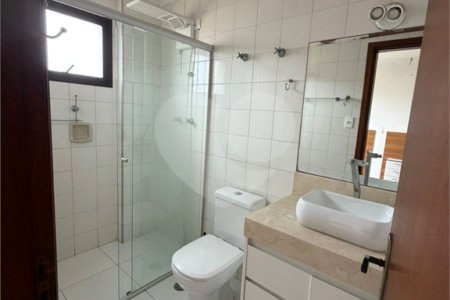 Apartamento à venda com 3 quartos, sendo 1 suíte, no Centro, Suzano, SP