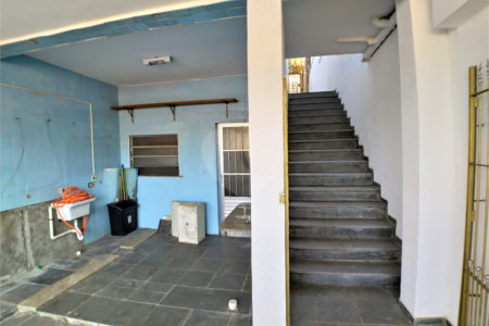 Sobrado à venda com 3 quartos, sendo 1 suíte,  em Vila Mazzei, São Paulo, SP