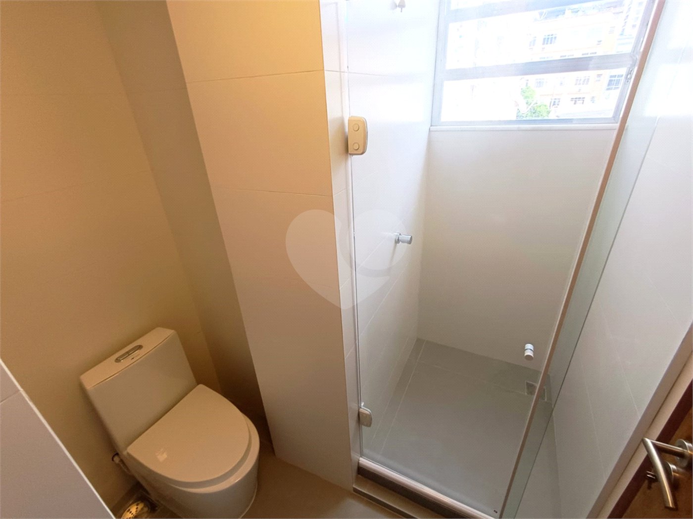Apartamento à venda com 2 quartos, sendo 1 suíte,  em Maracanã, Rio de Janeiro, RJ