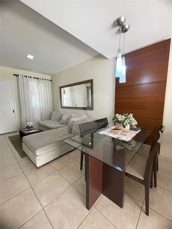 Casa à venda com 3 quartos, sendo 1 suíte,  no condomínio Montpellier, Mogi das Cruzes - SP