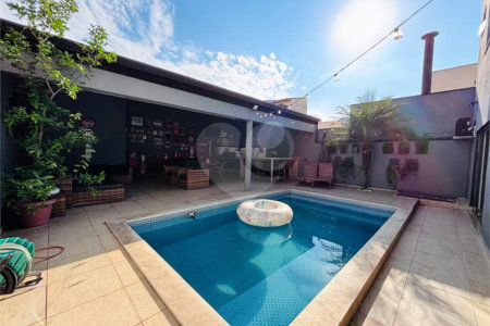 Casa à venda com 4 quartos, sendo 2 suítes, no condomínio Carmen Blanco, Sorocaba - SP