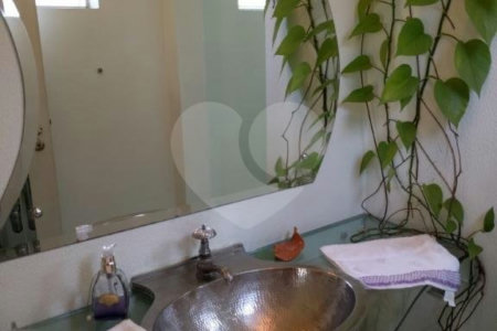 Sobrado à venda ou para alugar com 5 quartos, sendo 3 suítes, em Jardim Marajoara, São Paulo, SP