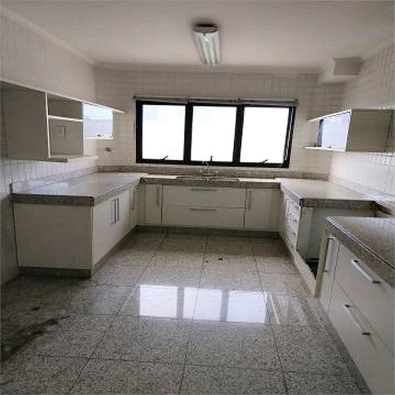 Apartamento à venda com 4 suítes em Vila Andrade, São Paulo, SP