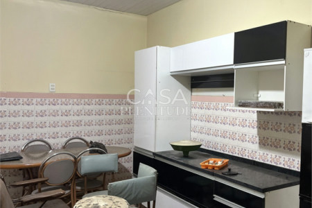 Casa Térrea à venda com 4 quartos, sendo 1 suíte,  em Vossoroca, Votorantim, SP