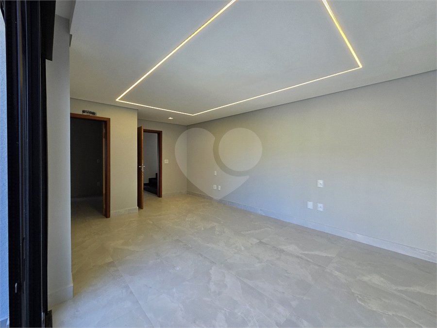 Casa à venda com 5 suítes no condomínio Fazenda Imperial, Sorocaba - SP