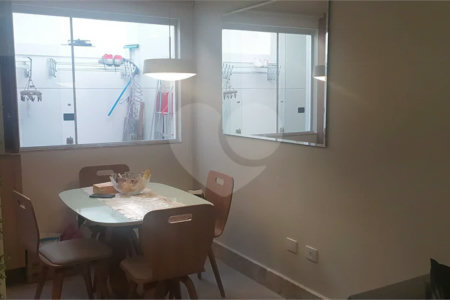 Casa à venda com 2 suítes no condomínio Residencial Veneza, São Paulo - SP