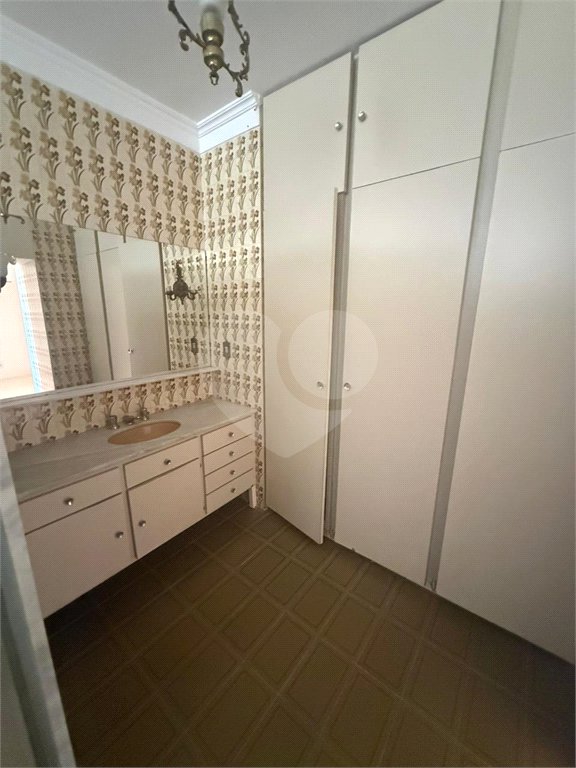 Apartamento à venda com 3 quartos, sendo 1 suíte, no Centro, Ribeirão Preto, SP