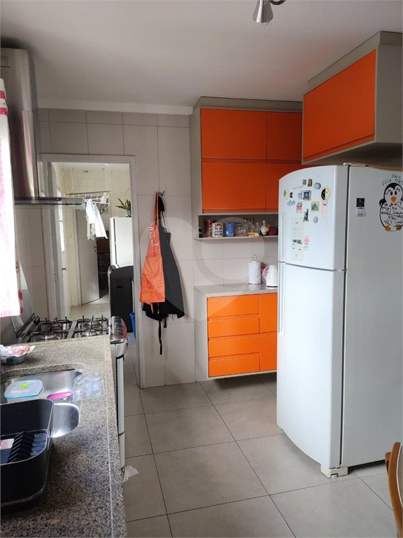 Apartamento à venda com 3 quartos, sendo 1 suíte,  em Vila Adyana, São José dos Campos, SP