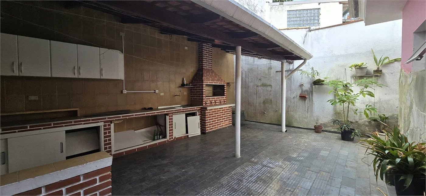 Casa à venda com 3 quartos, sendo 1 suíte, em Lar São Paulo, São Paulo, SP