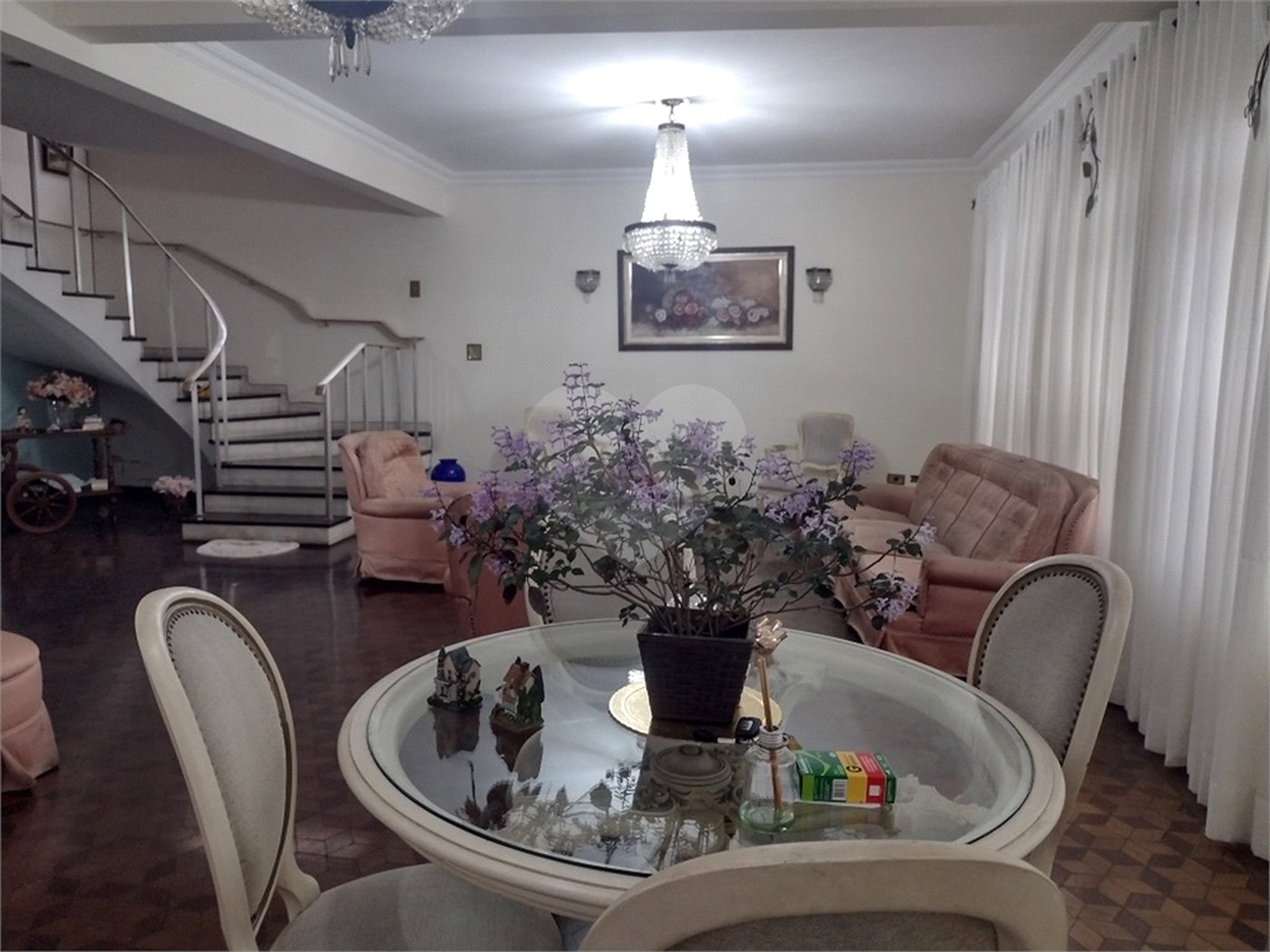 Sobrado à venda com 6 quartos, sendo 1 suíte, em Vila Medeiros, São Paulo, SP
