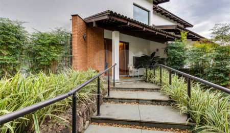 Casa à venda com 4 suítes em Alto da Boa Vista, São Paulo, SP