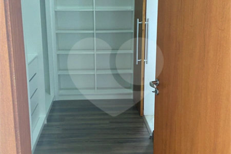 Casa à venda com 4 suítes no condomínio Chácara Ondina, Sorocaba - SP