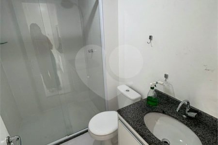 Apartamento à Venda na Rua Catumbi – 33m²