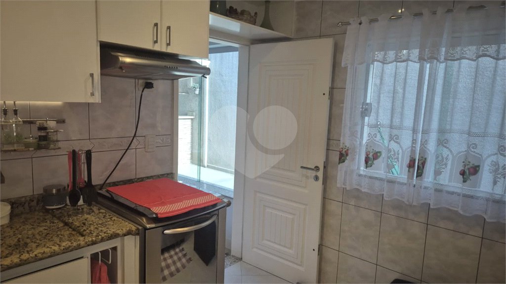 Sobrado à venda com 3 quartos, sendo 1 suíte, em Tremembé, São Paulo, SP
