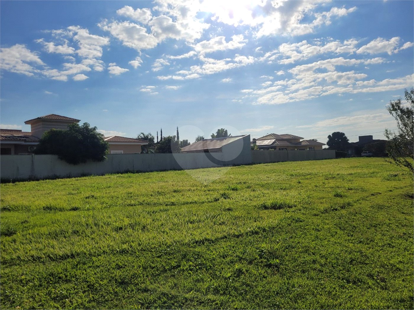 Terreno à venda no condomínio Village Ipanema 1, Araçoiaba da Serra - SP