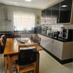 Casa à venda com 3 quartos, sendo 1 suíte,  no condomínio Comdomínio Real Park Tietê, Mogi das Cruzes - SP