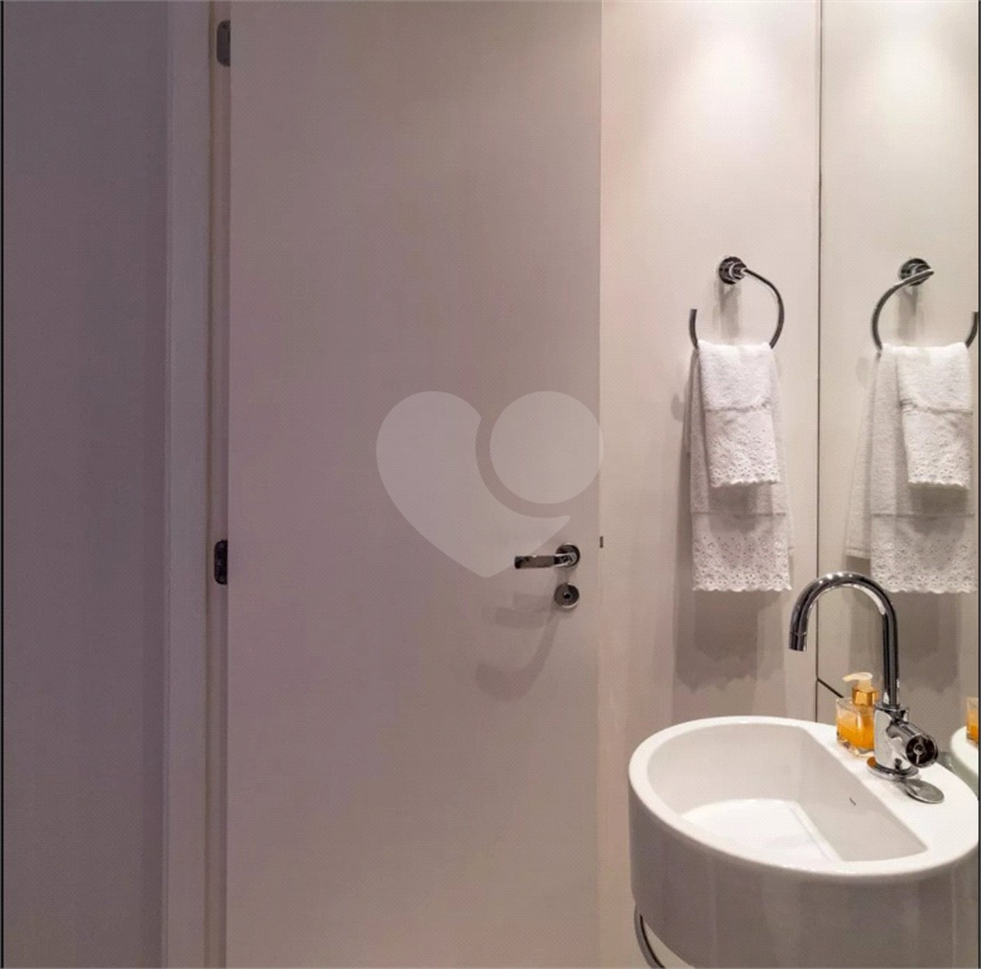 Apartamento à venda com 3 quartos, sendo 2 suítes,  em Várzea da Barra Funda, São Paulo, SP