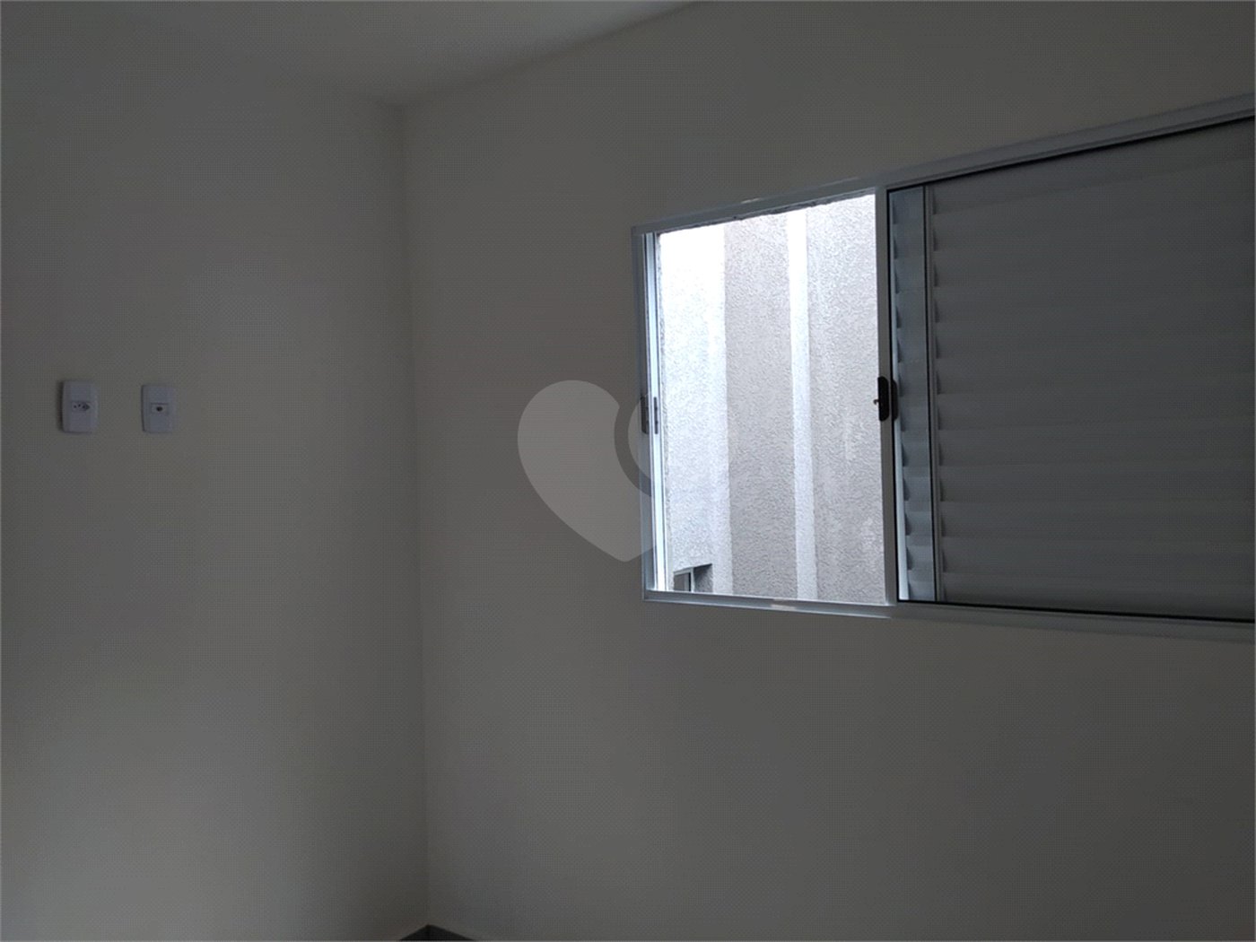 Casa à venda com 2 quartos no condomínio Residencial Magueta, São Paulo - SP