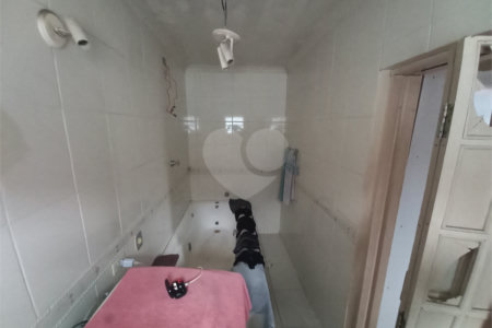 Sobrado à venda com 3 quartos, sendo 1 suíte, em Jardim Helga, São Paulo, SP