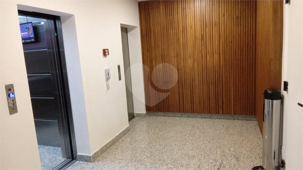 Apartamento à venda com 3 quartos, sendo 1 suíte,  em Vila Mariana, São Paulo, SP