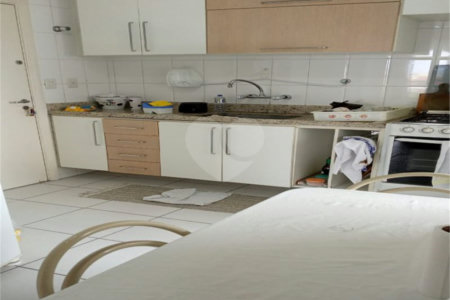 Apartamento à venda com 3 quartos, sendo 1 suíte, em Vila Brasilina, São Paulo, SP