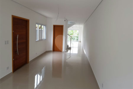 Sobrado à venda ou para alugar com 3 suítes em Vila Thais, Atibaia, SP