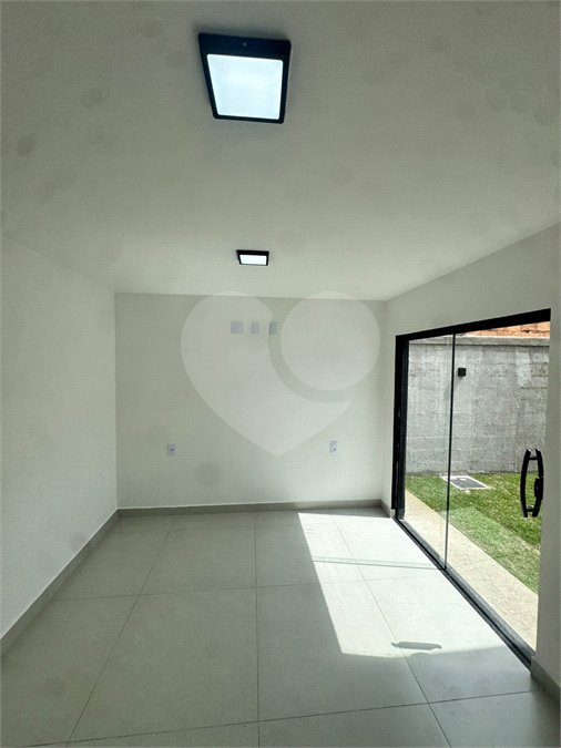 Casa à venda com 2 quartos, sendo 1 suíte, em Pedra de Guaratiba, Rio de Janeiro, RJ