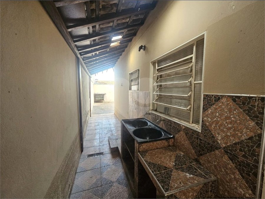 Casa à venda com 2 quartos em Parque Igaçaba, Araraquara, SP