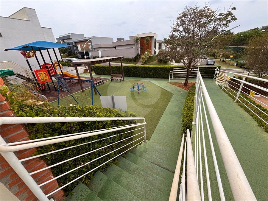 Casa à venda com 3 suítes no condomínio Residencial Maria Dulce, Indaiatuba - SP