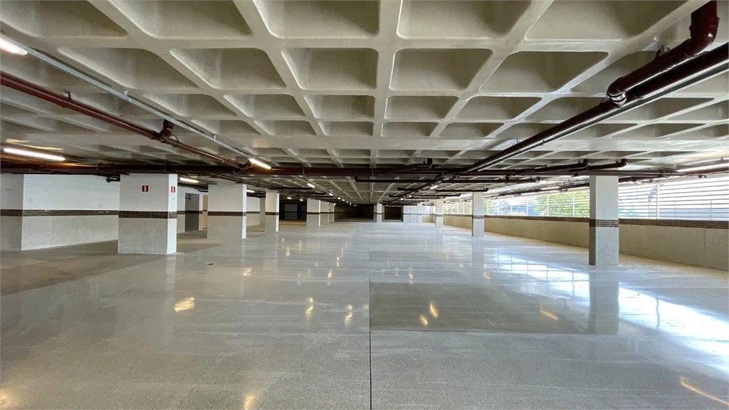 Apartamento à venda com 4 suítes em Real Parque, São Paulo, SP